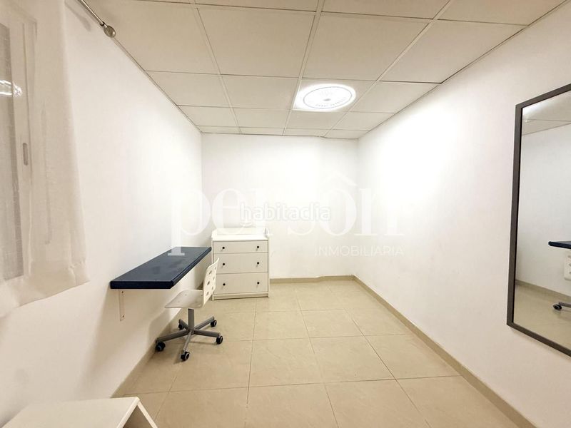 Foto d7c1305a-4c81-4eb9-8c81-d381066d5ba2. Local comercial a Quart de Poblet