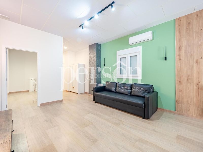 Foto 80d127c9-7c69-4f1a-9906-9a6dafe04d3e. Planta baixa a Mont Olivet Valencia