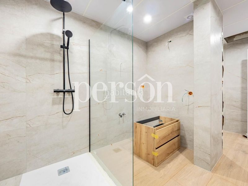 Foto a4a28cd6-d3fa-49e9-9e58-e9a54ee0f258. Planta baixa a Mont Olivet Valencia