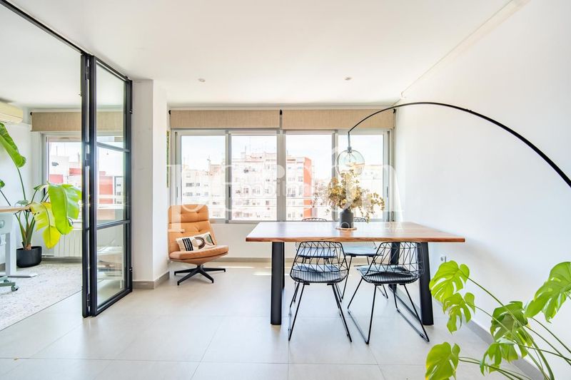 Foto a27b34d6-f0ec-479a-974c-9914d5c7b59a. Pis amb calefacció aparcament a Arrancapins Valencia