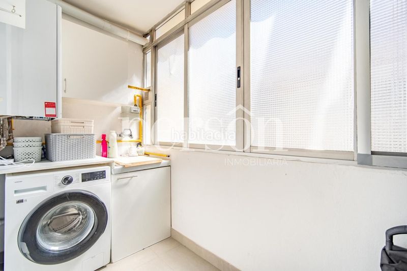 Foto c0af31a0-ac42-42a2-91c4-3e6b47db9811. Pis amb calefacció aparcament a Arrancapins Valencia