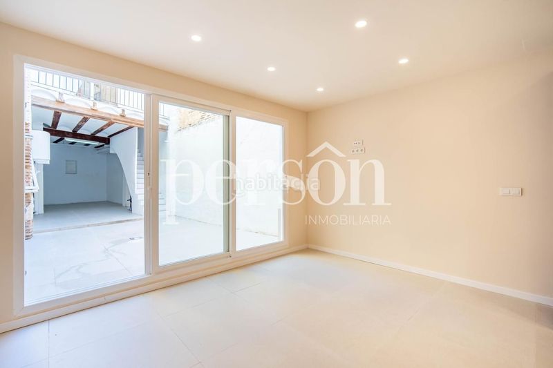 Foto c0f9d5cb-f4fc-4662-ae6d-c974968092f7. Casa adossada a Massanassa