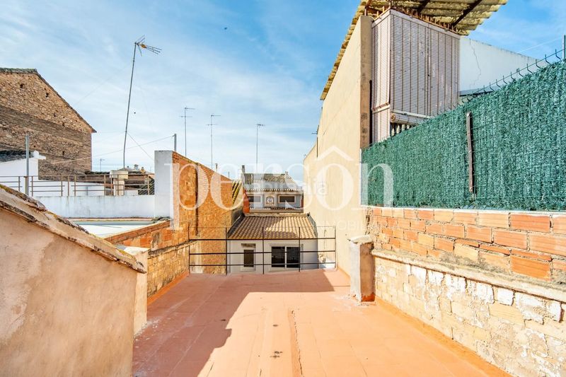 Foto e39f802d-fa6d-42b9-a9f0-c6175823b60e. Casa adossada a Massanassa