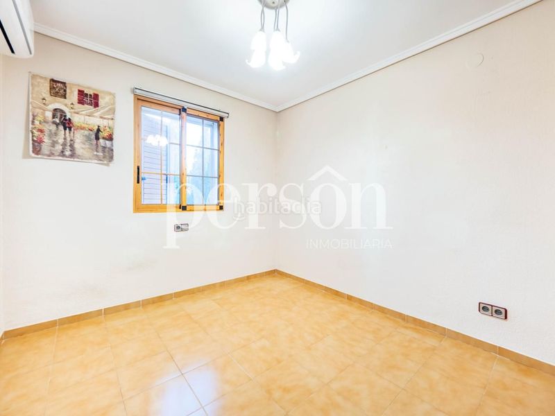 Foto 05748c58-a629-42fb-abcf-c6e67dec57ef. Casa amb aparcament piscina a La Cañada Paterna