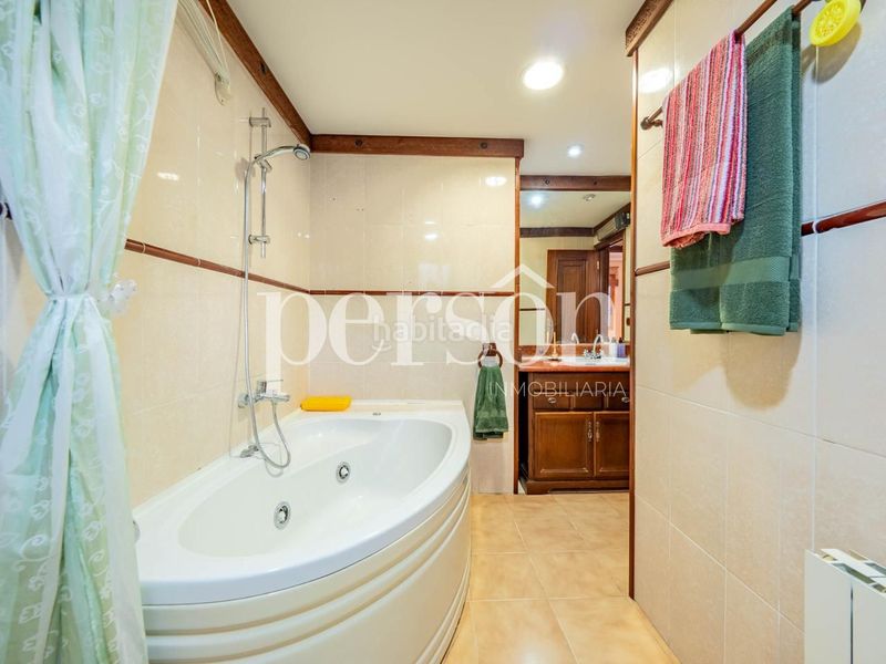 Foto 067586ec-7587-4f98-8f6f-d35fcc0c6fd6. Casa amb aparcament piscina a La Cañada Paterna