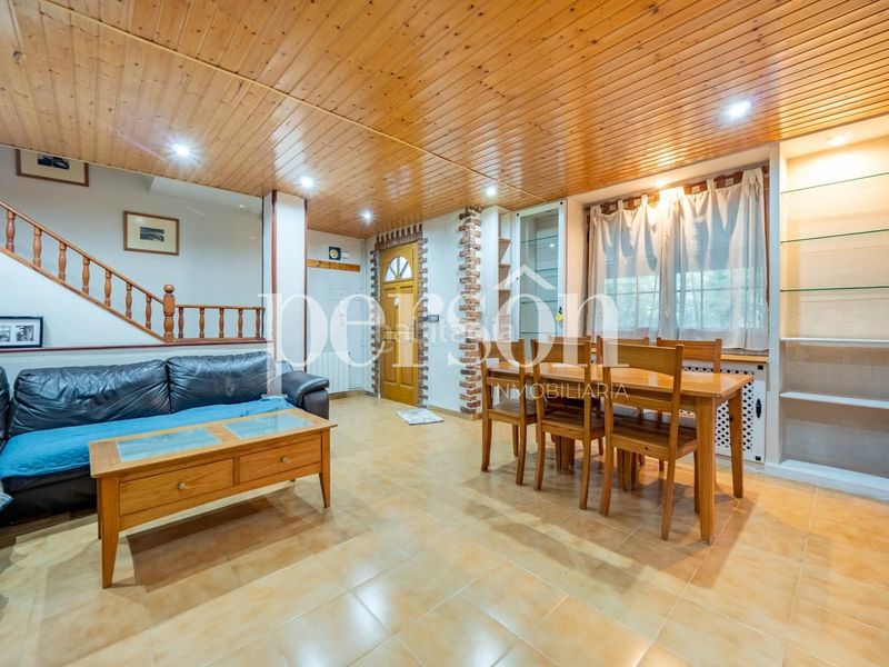 Foto 1c883d26-ef51-4fb1-9edf-a387ddc51bc4. Casa amb aparcament piscina a La Cañada Paterna