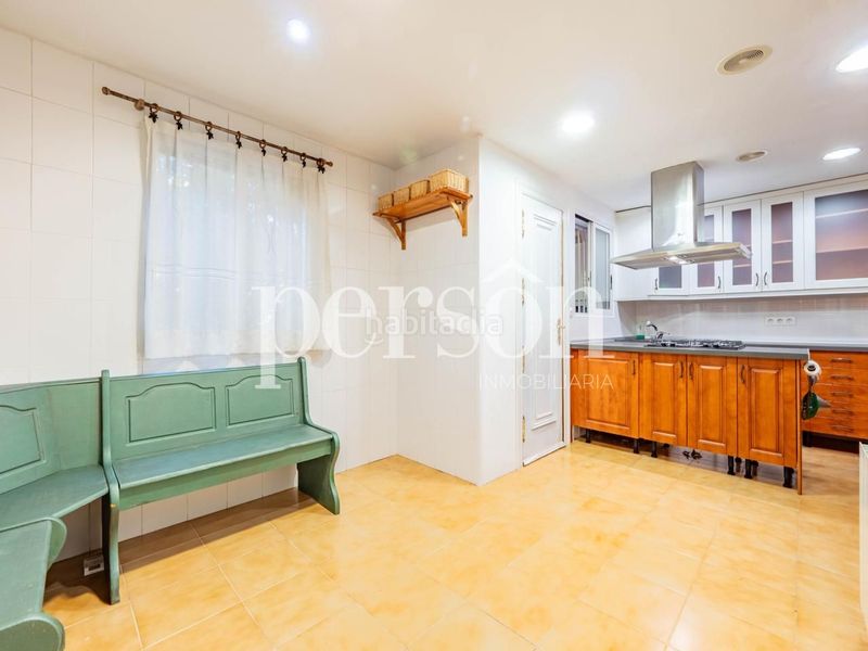 Foto 2fc1edb8-eb73-4c5e-8d2e-fe85ef18d51f. Casa amb aparcament piscina a La Cañada Paterna