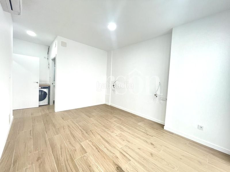 Foto ad26c822-e5de-40cd-8d7c-308056126f65. Local comercial a El Cabanyal-El Canyamelar Valencia