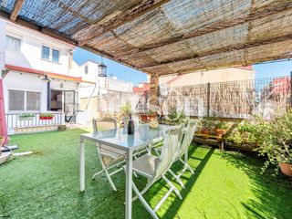 Miete Haus in Natzaret. Chalet reformado con terraza y a 10 minutos de la playa