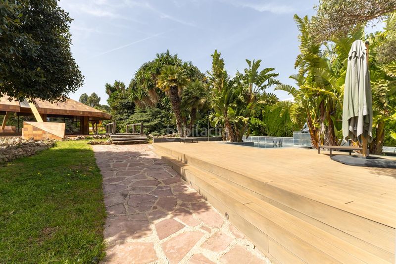 Foto fc39dae9-2603-4b83-bc17-7fd5fd433450. Casa amb piscina a Picassent