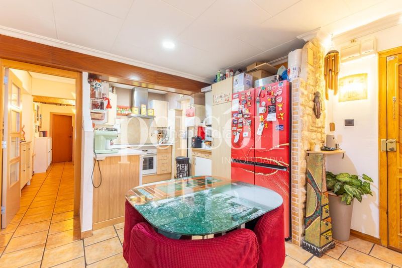 Foto 0bc837d8-8006-4585-bcdb-380980a7399a. Pis a El Mercado Manises