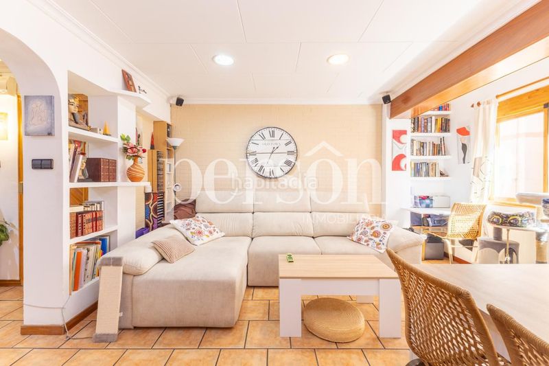 Foto 256928f9-1d51-40cd-b95e-83e6a5fc2661. Pis a El Mercado Manises