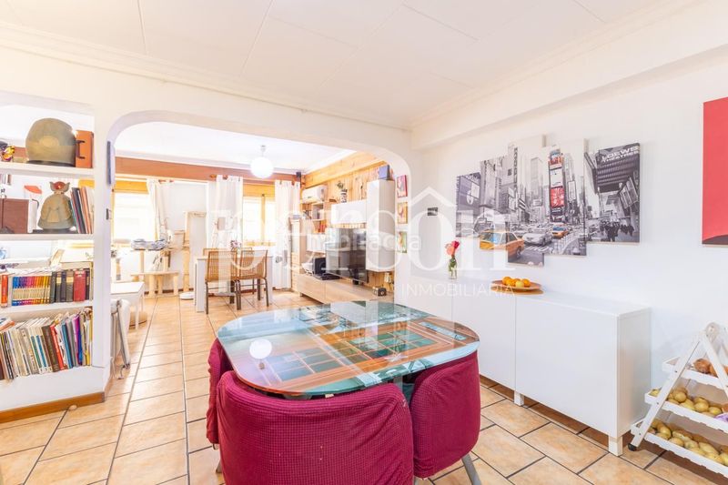 Foto 6fce7f50-35f4-4516-bf01-de9f21734e81. Pis a El Mercado Manises