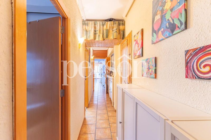 Foto adaef80e-264f-46ff-b904-e53f892d24c5. Pis a El Mercado Manises