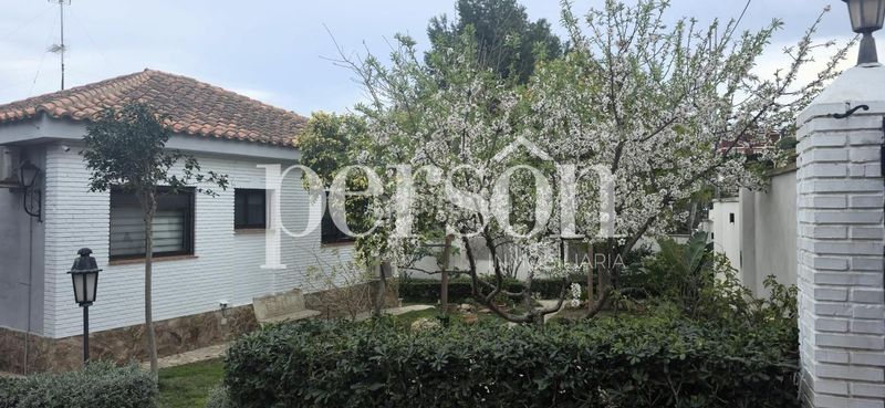 Foto 1244de11-6280-40a0-92f3-e783a3fdad73. Casa amb piscina a La Loma Chiva