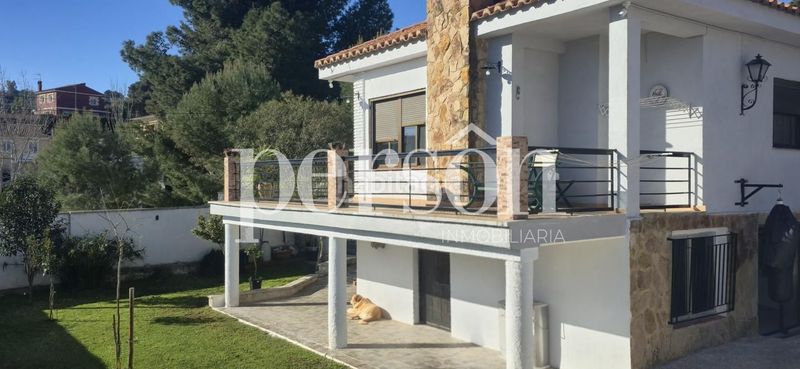 Foto a592883c-a1bc-4194-a086-4b0bdd612972. Casa amb piscina a La Loma Chiva