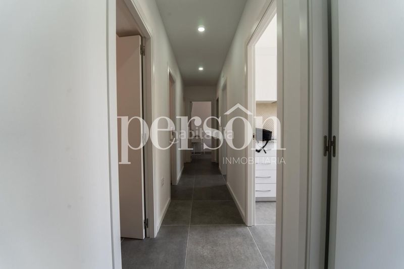 Foto 80dd40eb-8b55-497f-b93b-03833a07899d. Edificio in Picassent