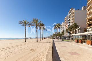 Alquiler Local Comercial en Sant Antoni. Local en primera línea de playa de cullera