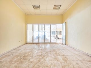 Local Comercial en El Cabanyal-El Canyamelar. Local con gran potencial en marítims