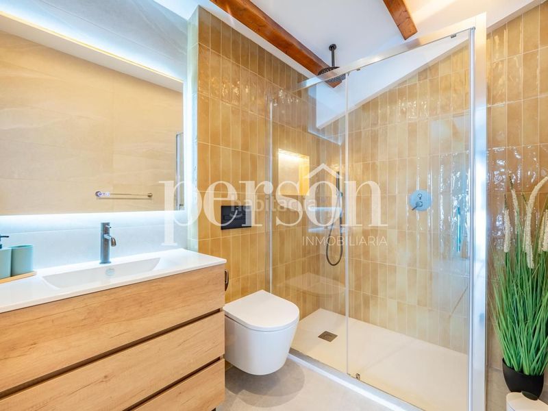 Foto 13dfa9a7-575c-4aef-81ad-5b25441c3b51. Dúplex amb piscina a El Botànic Valencia