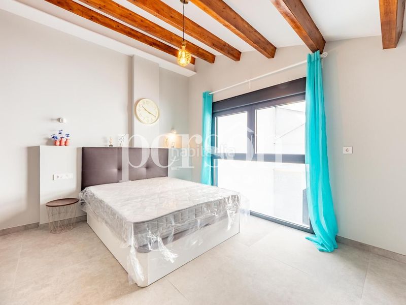 Foto 30fd3fa9-c977-4642-9e9b-35e9e260e151. Dúplex amb piscina a El Botànic Valencia