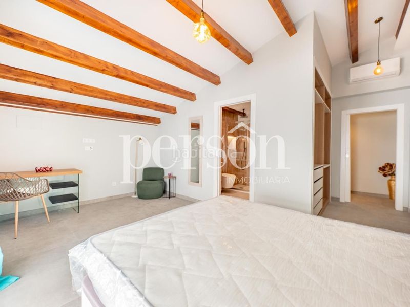 Foto 36c40bcc-88d2-4117-a7be-b7342c4d4ec9. Dúplex amb piscina a El Botànic Valencia