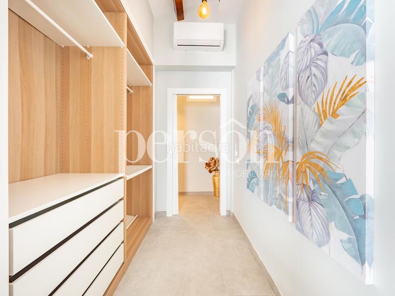 Foto 3fc81f58-7715-4ce3-ad69-b6e7b4aece7f. Dúplex amb piscina a El Botànic Valencia