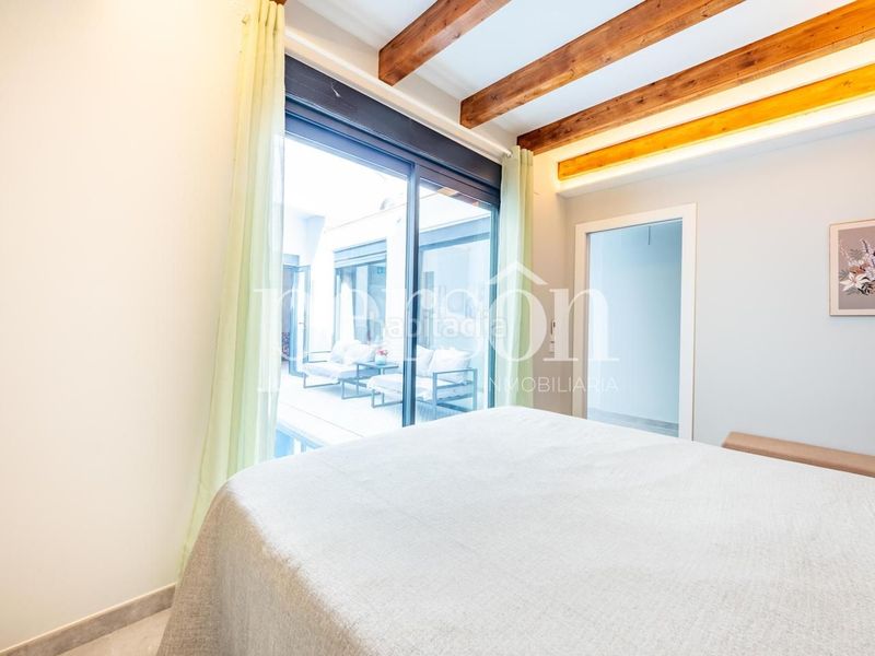 Foto 420e3e4f-5fee-4974-99ab-c69c361678b7. Dúplex amb piscina a El Botànic Valencia