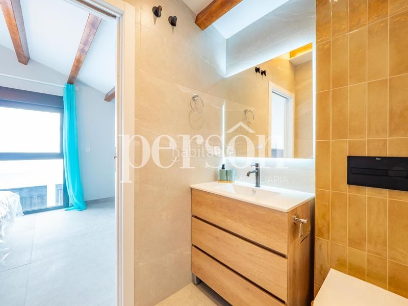 Foto cf49cf35-05d6-48fb-9aa9-fa41a83f299b. Dúplex amb piscina a El Botànic Valencia