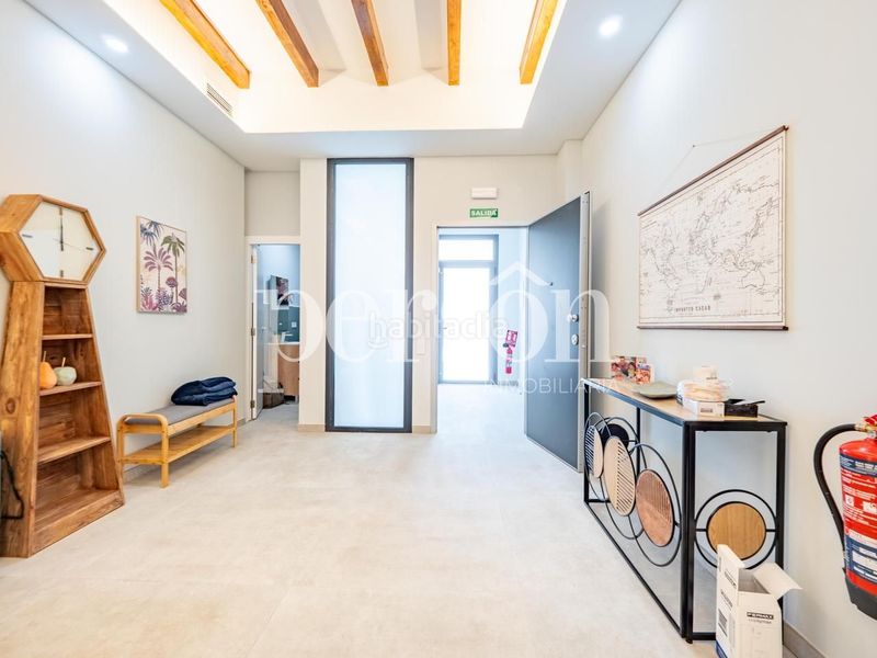 Foto d4a3857e-4415-45bc-aeed-7cd3a17bec64. Dúplex amb piscina a El Botànic Valencia