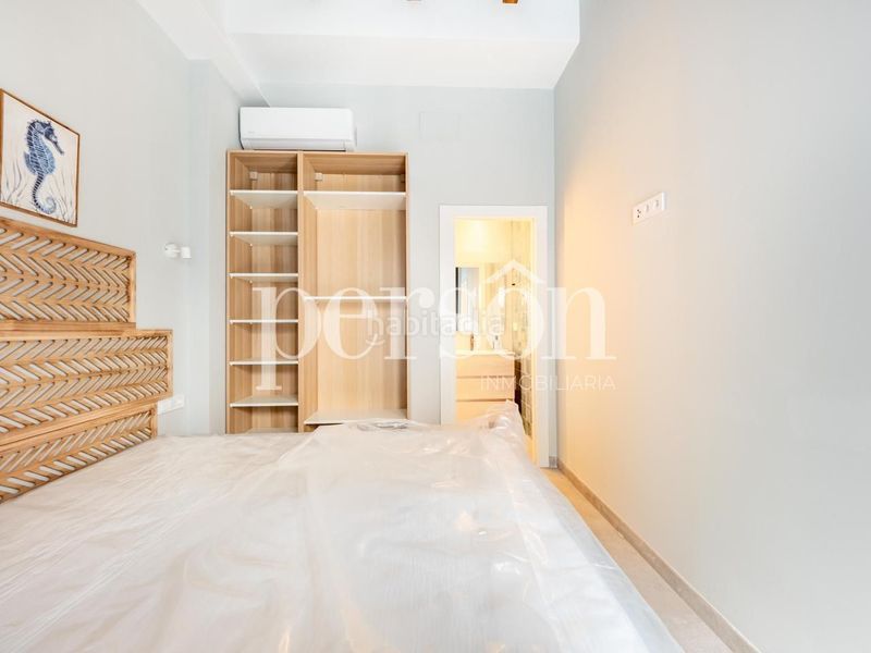 Foto d5cf9dac-2805-4c38-a76a-db925e170e98. Dúplex amb piscina a El Botànic Valencia