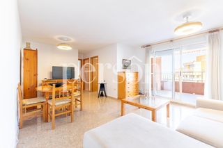 Appartement à Canet d´en Berenguer. Piso al lado de la playa del canet
