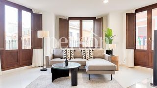 Rent Flat in El Carme. Vivienda moderna con garaje en el centro histórico de valencia