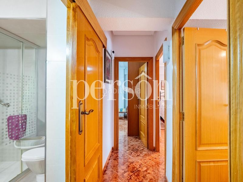 Foto 09be4df9-dd27-4eb6-a452-5efc02e78a05. Pis a Ciutat Fallera Valencia