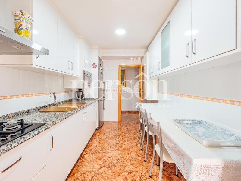 Foto 50b55ce4-0d4f-4810-b8a8-cbac71333535. Pis a Ciutat Fallera Valencia