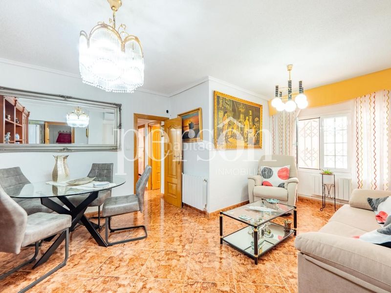 Foto b9c5d6b2-55cb-46df-ae7d-481014622221. Pis a Ciutat Fallera Valencia