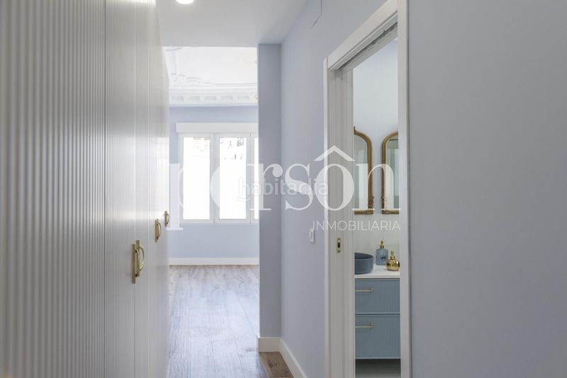 Foto 11d70ae2-fd13-47d9-8492-7711cd5f5052. Pis a Russafa Valencia