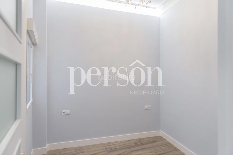 Foto 650bd84c-5a76-4ee3-abb8-7d8b2f0588d7. Pis a Russafa Valencia