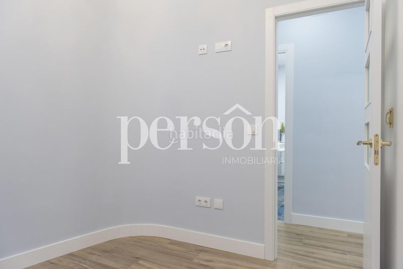 Foto dc84f31e-d4f3-4e9b-a435-224a7e6d9c87. Pis a Russafa Valencia