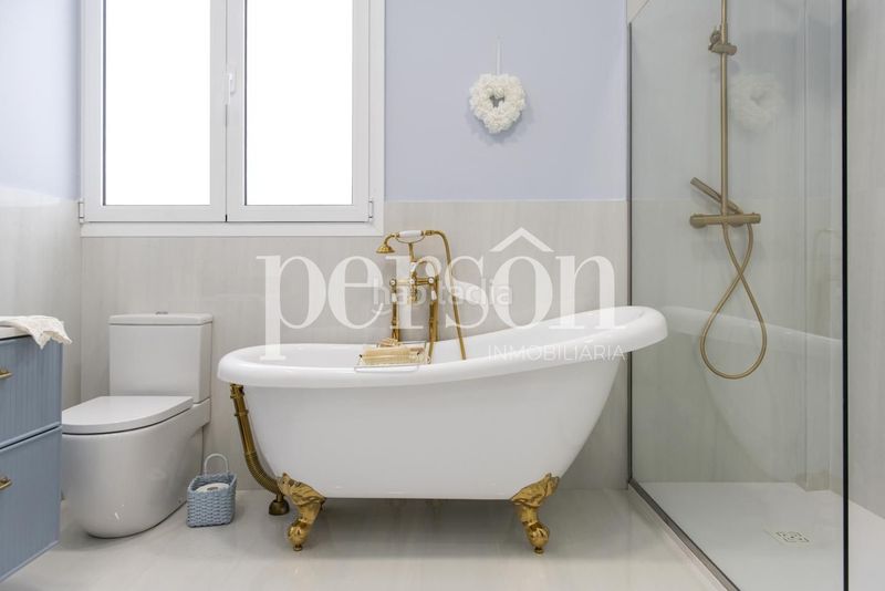 Foto e3c5616c-e8d3-456f-a099-4f2a0a628206. Pis a Russafa Valencia