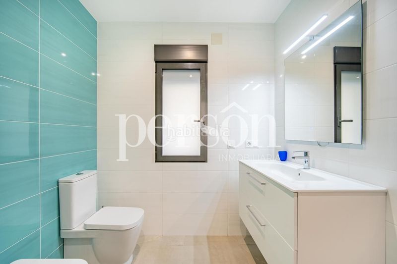 Foto 7051f3d2-d659-4406-be91-6ff6acce450d. Casa amb calefacció aparcament piscina a Montepilar Eliana (l´)