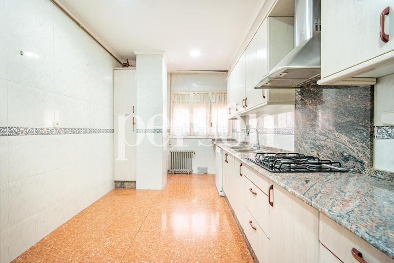 Foto 09cef93a-33ac-4dc9-870c-f37748d86387. Pis amb aparcament a El Botànic Valencia