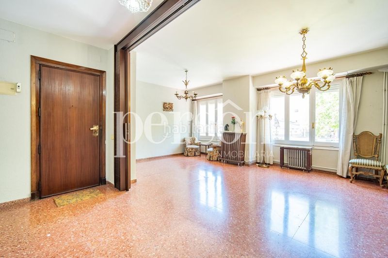 Foto 2cdaa714-76e5-4426-96c4-1b2756ae14cc. Pis amb aparcament a El Botànic Valencia