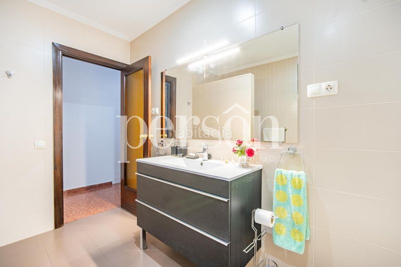 Foto 5c97e8de-0d4b-4db2-945b-6666dde7f04c. Pis amb aparcament a El Botànic Valencia