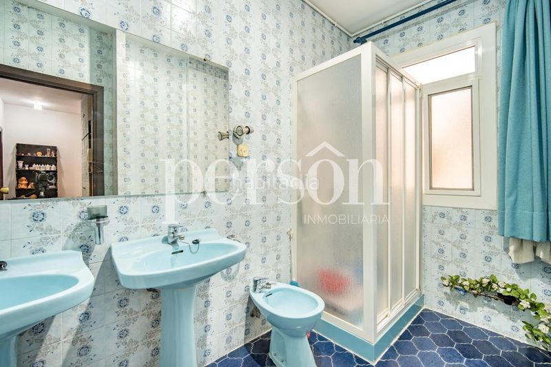 Foto 704a5d40-bece-4e38-a6c3-3b8f4f1d1cb3. Pis amb aparcament a El Botànic Valencia