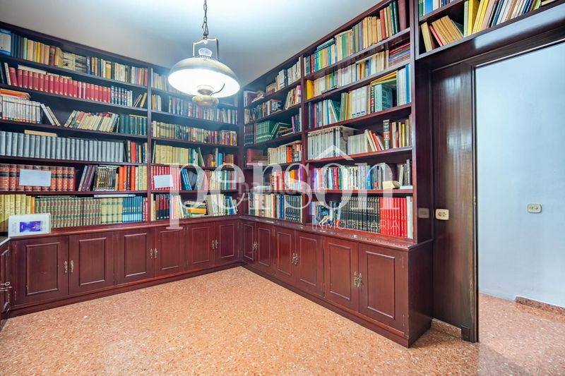 Foto 92ac4eff-55a3-4798-ae53-32064b5e0252. Pis amb aparcament a El Botànic Valencia