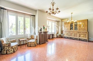 Pis  De ferran el catòlic. Oportunidad única 147m2 frente a angel guimera