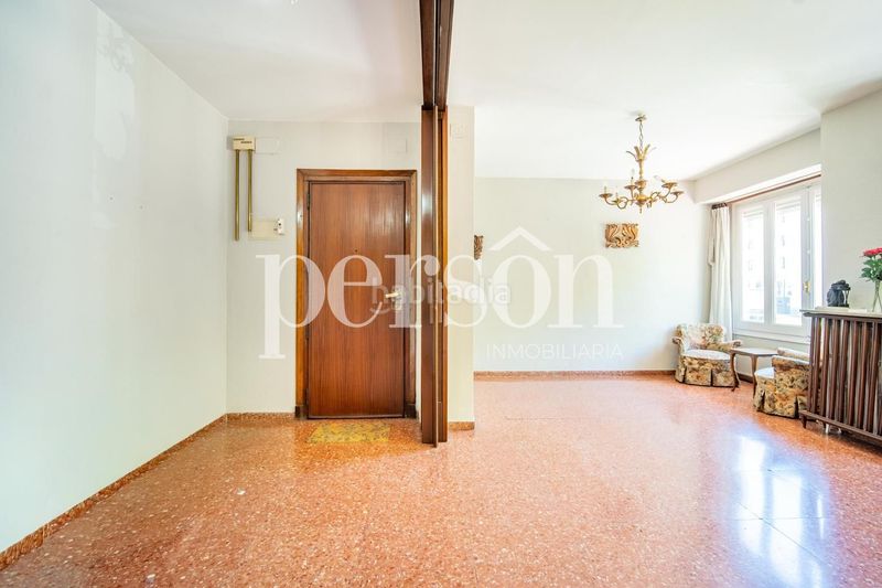 Foto f681e032-9754-496f-9d32-772ef069200a. Pis amb aparcament a El Botànic Valencia