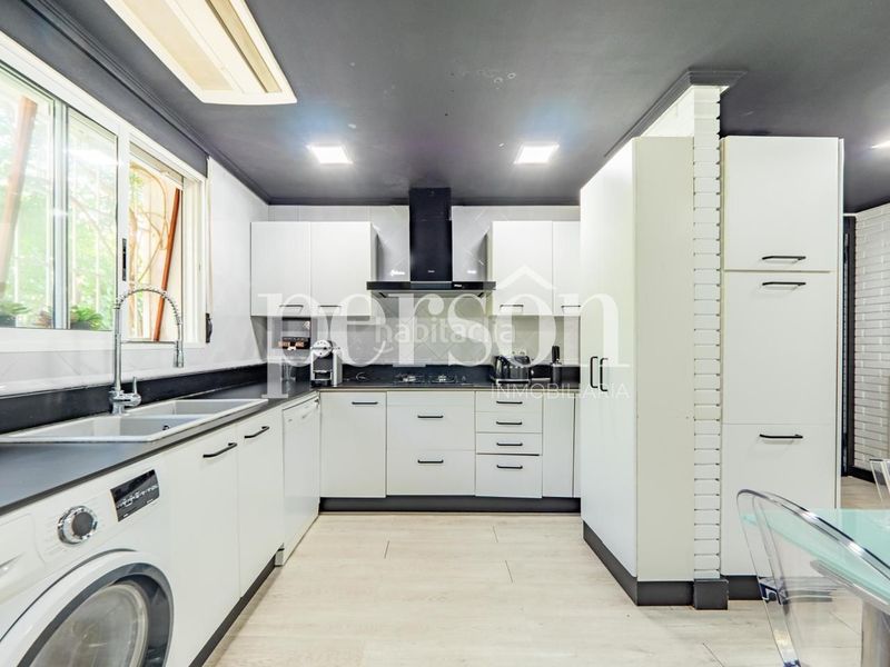 Foto 16768832-f720-4593-bd63-f2c4424ea57b. Casa amb calefacció piscina a La Cañada Paterna