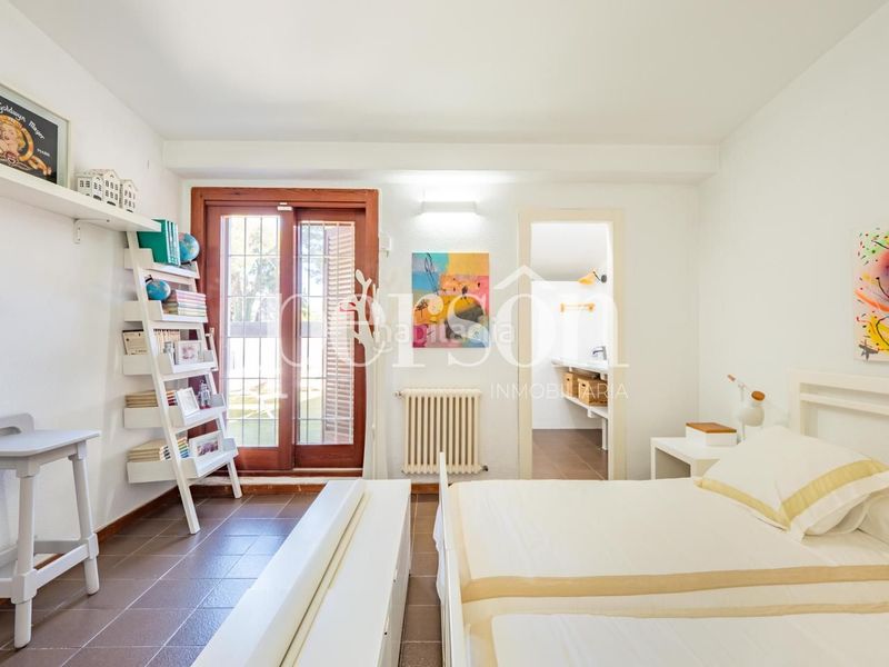 Foto b93322f1-5e78-49ee-97b9-94414290862a. Casa amb calefacció piscina a La Cañada Paterna